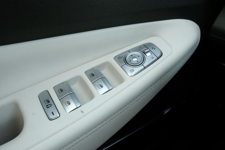 Hyundai Santa Fe 1.6 T-GDI PHEV Premium Plus Sky 265pk | Trekhaak | Schuif-Kantel dak | Krell Audio | 360°C Camera