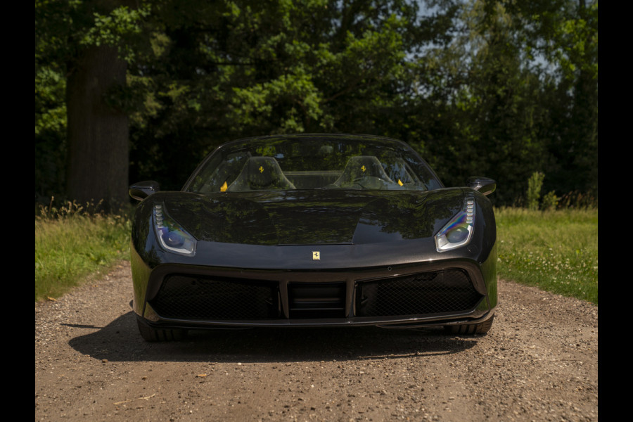 Ferrari 488 3.9 Spider HELE | Racing Seats | Veel carbon!