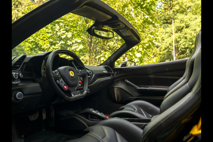 Ferrari 488 3.9 Spider HELE | Racing Seats | Veel carbon!