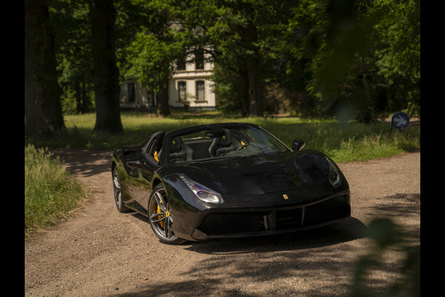 Ferrari 488 3.9 Spider HELE | Racing Seats | Veel carbon!