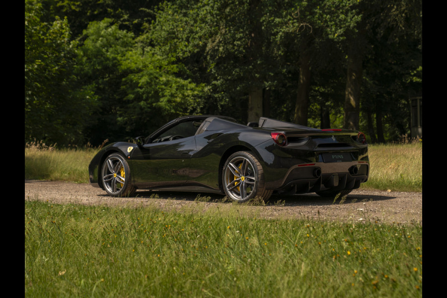 Ferrari 488 3.9 Spider HELE | Racing Seats | Veel carbon!
