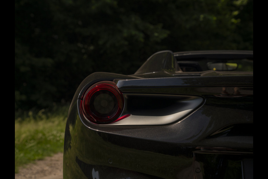 Ferrari 488 3.9 Spider HELE | Racing Seats | Veel carbon!