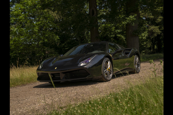 Ferrari 488 3.9 Spider HELE | Racing Seats | Veel carbon!