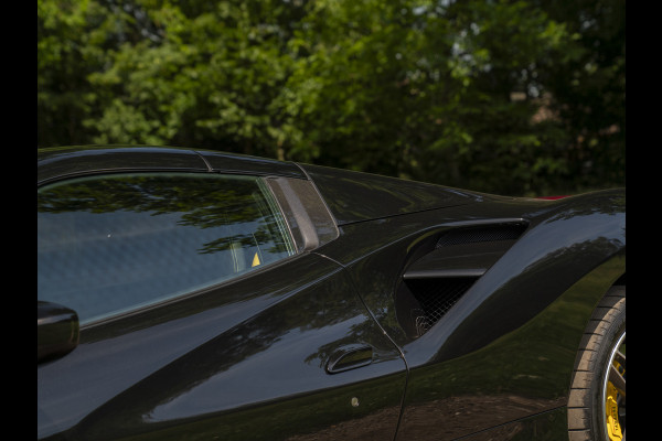 Ferrari 488 3.9 Spider HELE | Racing Seats | Veel carbon!