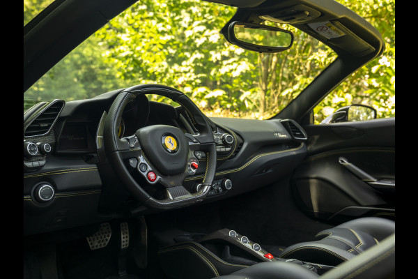Ferrari 488 3.9 Spider HELE | Racing Seats | Veel carbon!