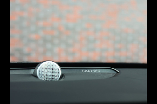 Volvo XC90 T8 AWD Plus Dark | Pano - Trekhaak - Bowers&Wilkins