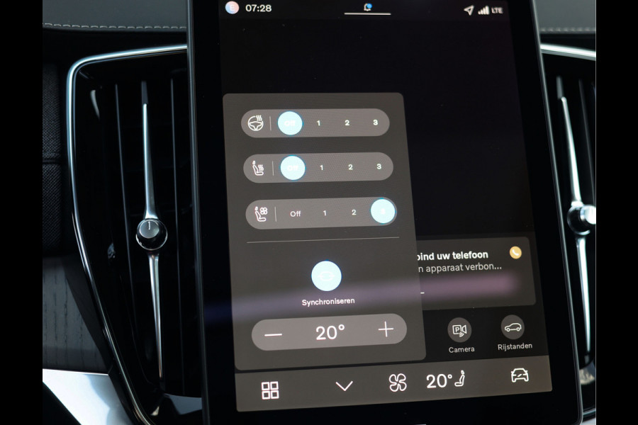 Volvo XC90 T8 AWD Plus Dark | Pano - Trekhaak - Bowers&Wilkins