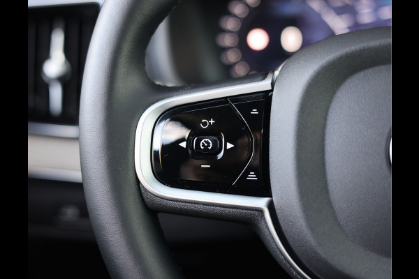 Volvo XC90 T8 AWD Plus Dark | Pano - Trekhaak - Bowers&Wilkins