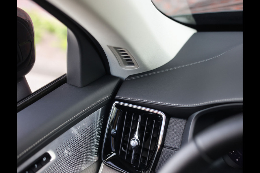 Volvo XC90 T8 AWD Plus Dark | Pano - Trekhaak - Bowers&Wilkins