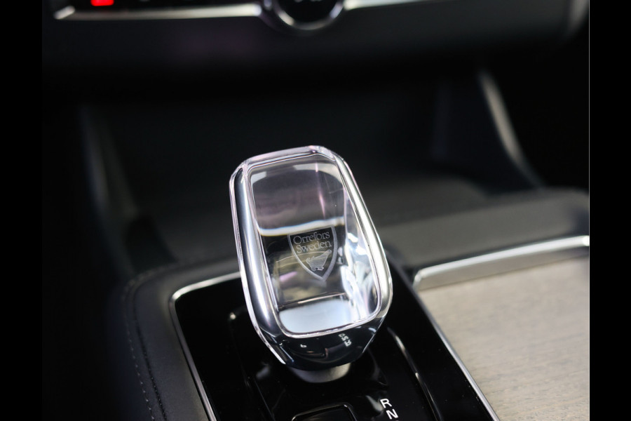 Volvo XC90 T8 AWD Plus Dark | Pano - Trekhaak - Bowers&Wilkins