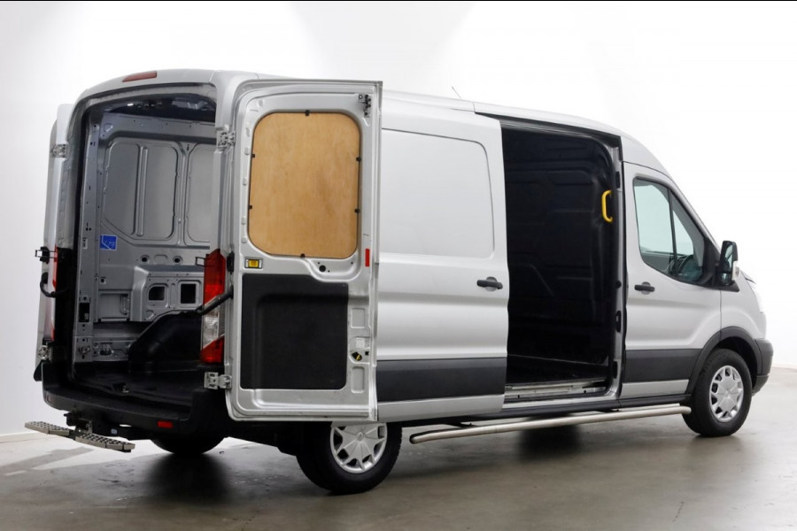 Ford Transit 350 2.0 TDCI 130pk E6 L3H2 Trend Airco/Camera/Trekhaak 2800kg 02-2019