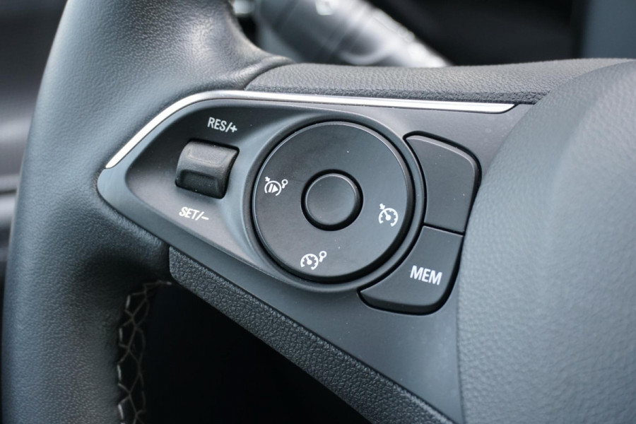 Opel Mokka Edition 50-kWh + CAMERA / LED / APPLE CARPLAY