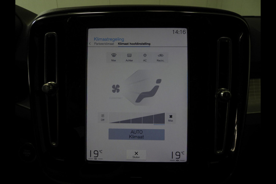 Volvo XC40 1.5 T4 Plug-In Hybrid Core Bright NAVI/CAMERA/LED/18"LMV!