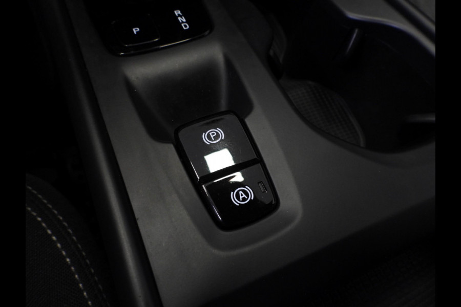 Volvo XC40 1.5 T4 Plug-In Hybrid Core Bright NAVI/CAMERA/LED/18"LMV!