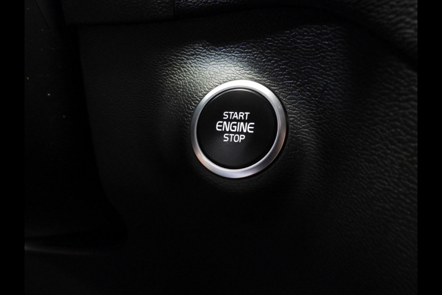 Volvo XC40 1.5 T4 Plug-In Hybrid Core Bright NAVI/CAMERA/LED/18"LMV!