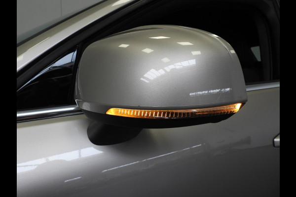 Volvo XC40 1.5 T4 Plug-In Hybrid Core Bright NAVI/CAMERA/LED/18"LMV!