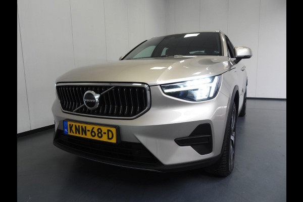 Volvo XC40 1.5 T4 Plug-In Hybrid Core Bright NAVI/CAMERA/LED/18"LMV!