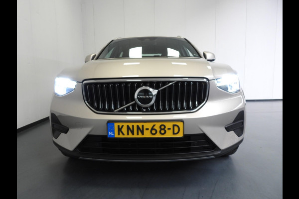 Volvo XC40 1.5 T4 Plug-In Hybrid Core Bright NAVI/CAMERA/LED/18"LMV!