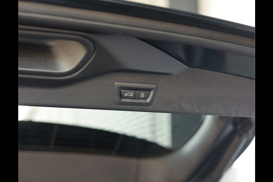 BMW X5 50e xDrive | Skylounge - Trekhaak - HUD
