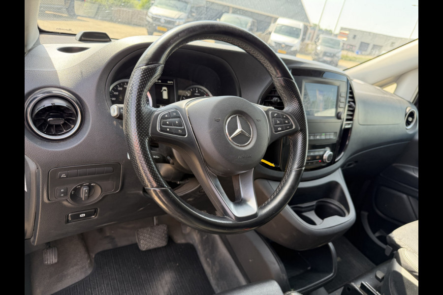 Mercedes-Benz Vito 114 CDI automaat L2H1 DC 5 persoons / euro 6 / bpm vrij / vaste prijs rijklaar € 28.950 ex btw / lease vanaf € 473 / leer / camera / cruise en climate control / navigatie / trekhaak !