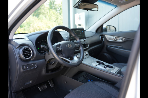 Hyundai Kona EV Comfort 64 kWh | Warmtepomp | Cruise control adaptief | Apple Carplay |