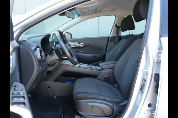 Hyundai Kona EV Comfort 64 kWh | Warmtepomp | Cruise control adaptief | Apple Carplay |