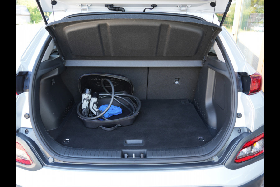 Hyundai Kona EV Comfort 64 kWh | Warmtepomp | Cruise control adaptief | Apple Carplay |