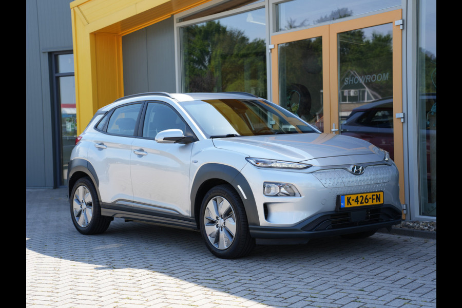 Hyundai Kona EV Comfort 64 kWh | Warmtepomp | Cruise control adaptief | Apple Carplay |
