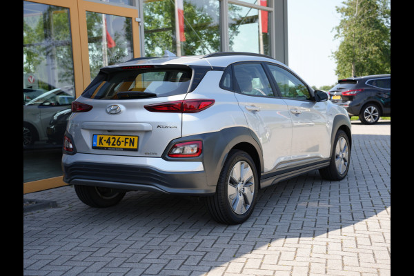 Hyundai Kona EV Comfort 64 kWh | Warmtepomp | Cruise control adaptief | Apple Carplay |
