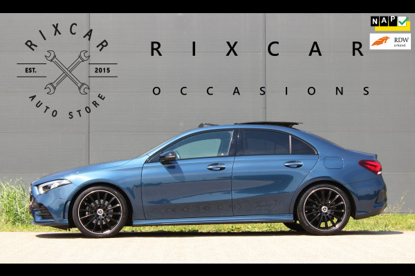 Mercedes-Benz A-Klasse 180 AMG Line Panodak Sfeerlicht !!NIEUWBINNEN!!