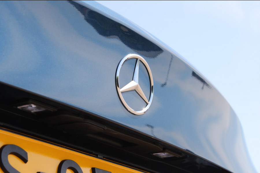 Mercedes-Benz A-Klasse 180 AMG Line Panodak Sfeerlicht !!NIEUWBINNEN!!