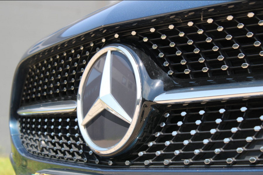 Mercedes-Benz A-Klasse 180 AMG Line Panodak Sfeerlicht !!NIEUWBINNEN!!
