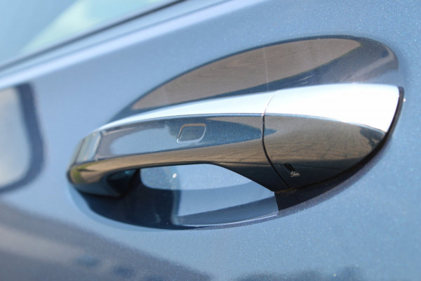 Mercedes-Benz A-Klasse 180 AMG Line Panodak Sfeerlicht !!NIEUWBINNEN!!