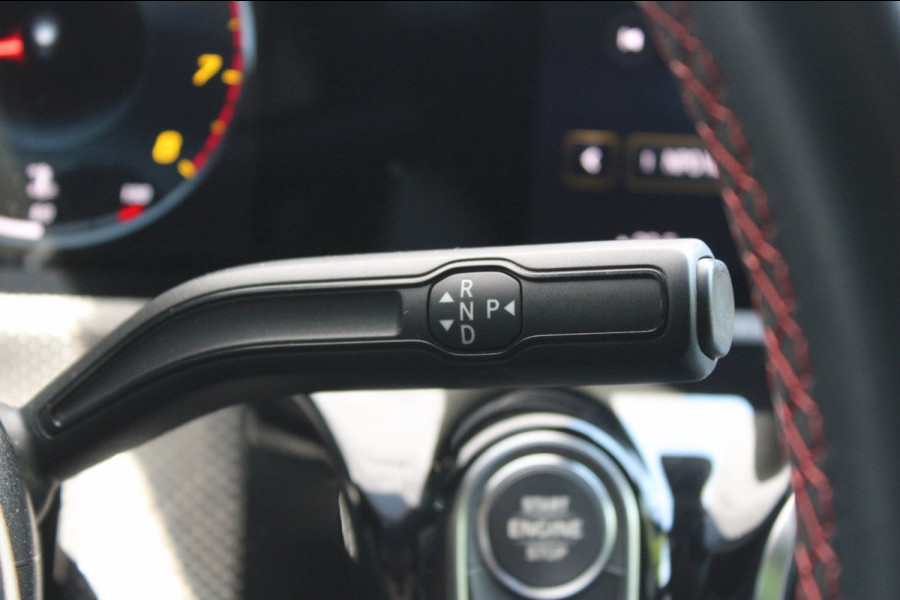 Mercedes-Benz A-Klasse 180 AMG Line Panodak Sfeerlicht !!NIEUWBINNEN!!