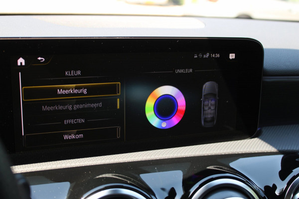 Mercedes-Benz A-Klasse 180 AMG Line Panodak Sfeerlicht !!NIEUWBINNEN!!