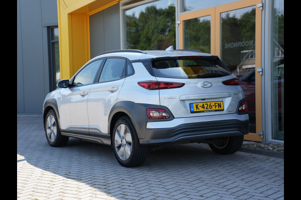 Hyundai Kona EV Comfort 64 kWh | Warmtepomp | Cruise control adaptief | Apple Carplay |