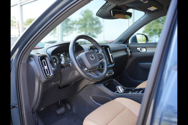 Volvo XC40 1.5 T5 Twin Engine Inscription | Parkeerverwarming | Apple Carplay | Voorstoelen verwarmd |