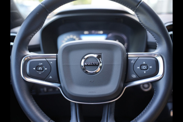 Volvo XC40 1.5 T5 Twin Engine Inscription | Parkeerverwarming | Apple Carplay | Voorstoelen verwarmd |