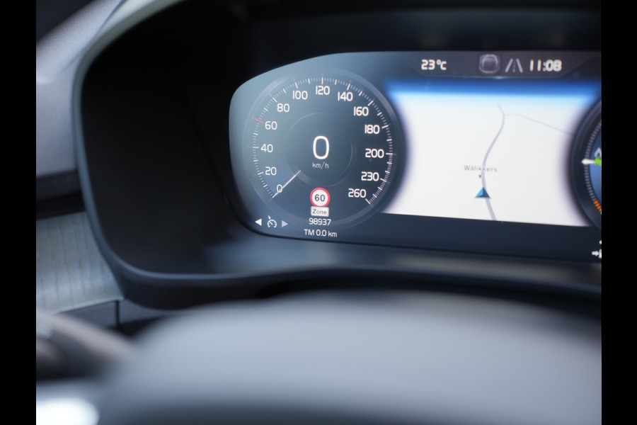 Volvo XC40 1.5 T5 Twin Engine Inscription | Parkeerverwarming | Apple Carplay | Voorstoelen verwarmd |