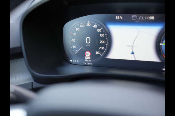 Volvo XC40 1.5 T5 Twin Engine Inscription | Parkeerverwarming | Apple Carplay | Voorstoelen verwarmd |