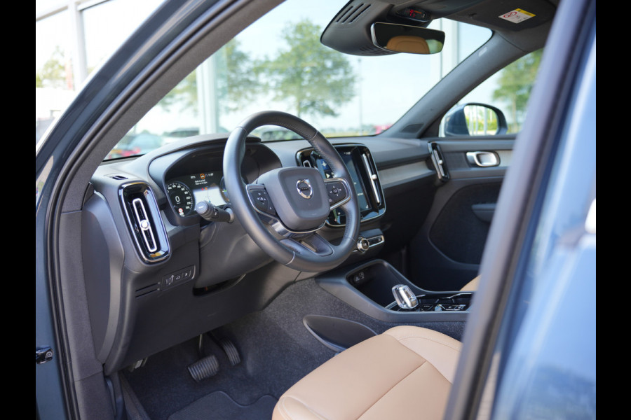 Volvo XC40 1.5 T5 Twin Engine Inscription | Parkeerverwarming | Apple Carplay | Voorstoelen verwarmd |