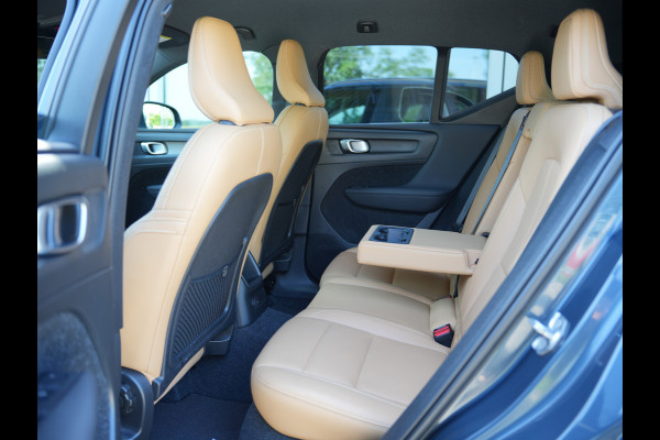 Volvo XC40 1.5 T5 Twin Engine Inscription | Parkeerverwarming | Apple Carplay | Voorstoelen verwarmd |