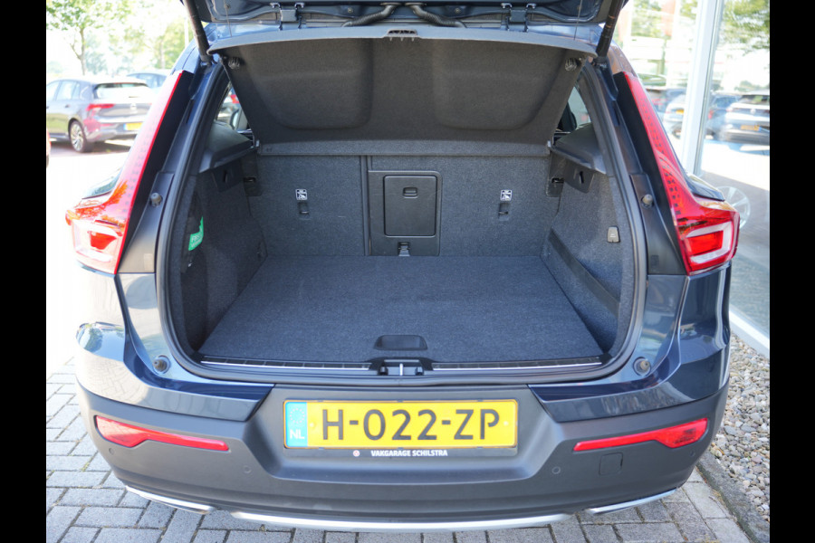 Volvo XC40 1.5 T5 Twin Engine Inscription | Parkeerverwarming | Apple Carplay | Voorstoelen verwarmd |