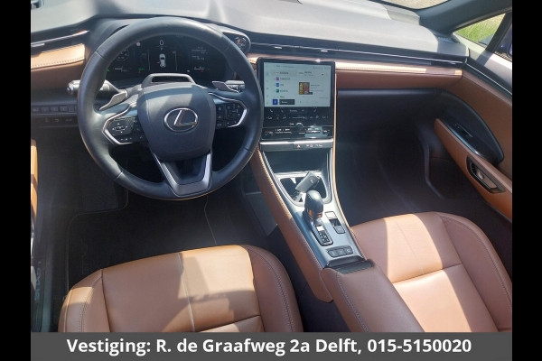 Lexus LBX Relax 2WD | 1e eigenaar | Dealer Onderhouden | Navigatie | Stoelverwarming + Leder |