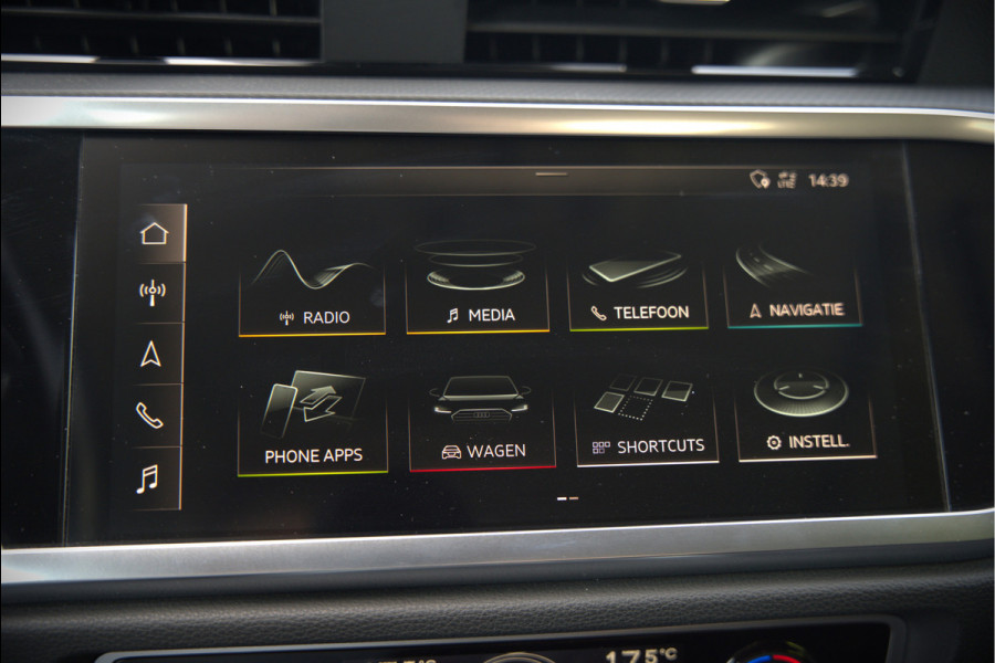 Audi Q3 35 TFSI S Line Pro Line S S-Line | Panoramadak | Stoelverwarming | Camera | Cruise Control | Apple Carplay | Dodehoekdetectie | Navigatie | Parkeersensoren |