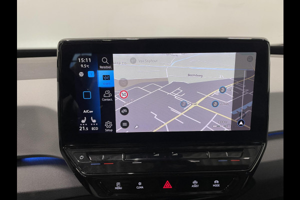 Volkswagen ID.3 First Plus 58 kWh Navigatie Apple Carplay/Android Auto Adaptive Cruise Control Camera Parkeersensoren Stoel- en stuurverwarming Lichtmetalen velgen Climate Control