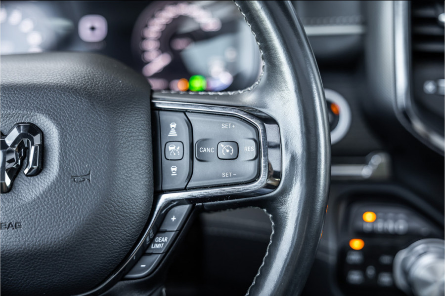 Dodge Ram 1500 5.7 V8 4x4 Crew Cab Limited
