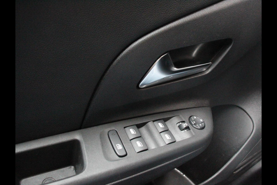 Opel Corsa 1.2 Turbo 100pk Automaat GS Navigatie Apple Carplay/Android Auto Digitale Cockpit Camera Parkeer sensoren Airco