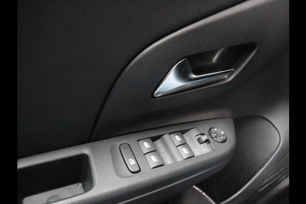 Opel Corsa 1.2 Turbo 100pk Automaat GS Navigatie Apple Carplay/Android Auto Digitale Cockpit Camera Parkeer sensoren Airco