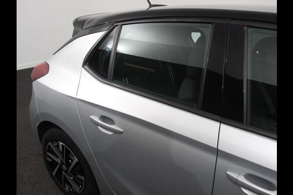Opel Corsa 1.2 Turbo 100pk Automaat GS Navigatie Apple Carplay/Android Auto Digitale Cockpit Camera Parkeer sensoren Airco